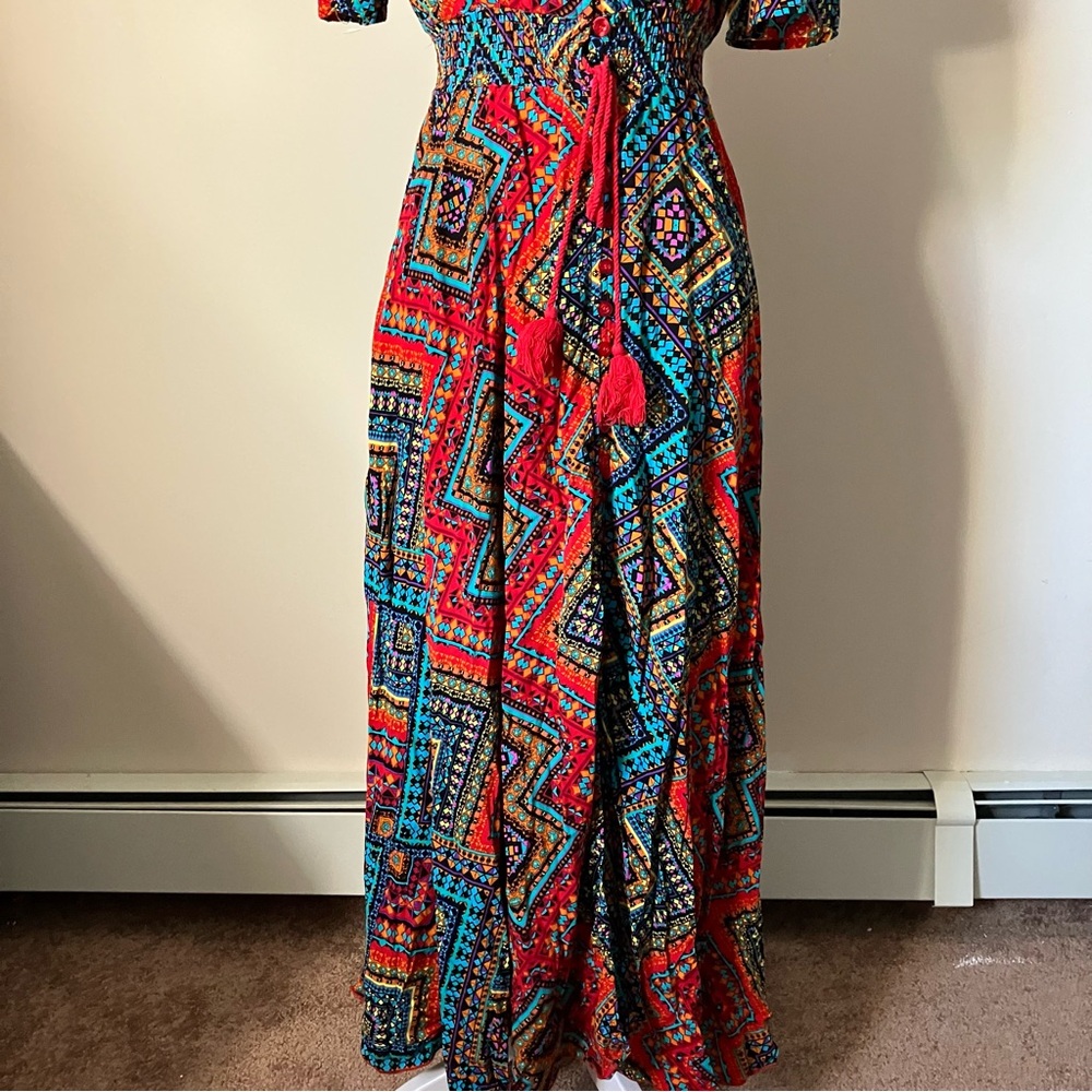 Unknown Brand Red Aztec Print Button Front Short Sleeve Maxi Dress size Small - Picture 5 of 10
